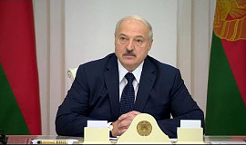 Президент Республики Беларусь Александр Григорьевич Лукашенко поздравил коллективы организаций отрасли с профессиональным праздником – Днем работников нефтяной, газовой и топливной промышленности.