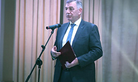 Вице-премьер Юрий Назаров принял участие в торжественном мероприятии по случаю празднования профессионального праздника работников ЛПДС «Горки»